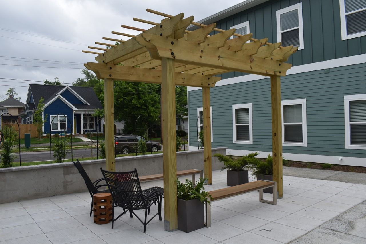 Union Avenue Court Apartments - Photo 6 of 8