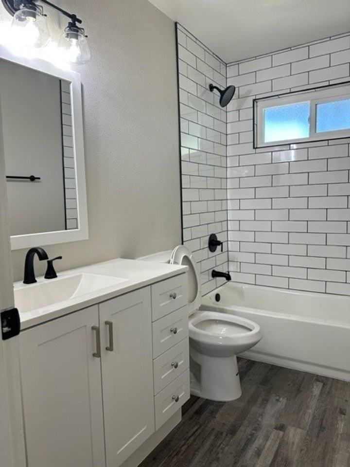 The Redwoods at Fresno - Photo 3 of 7