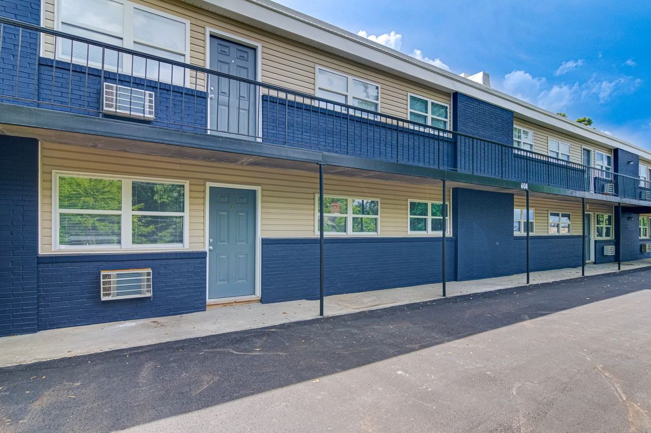 604-612 Anson St - Photo 2 of 17