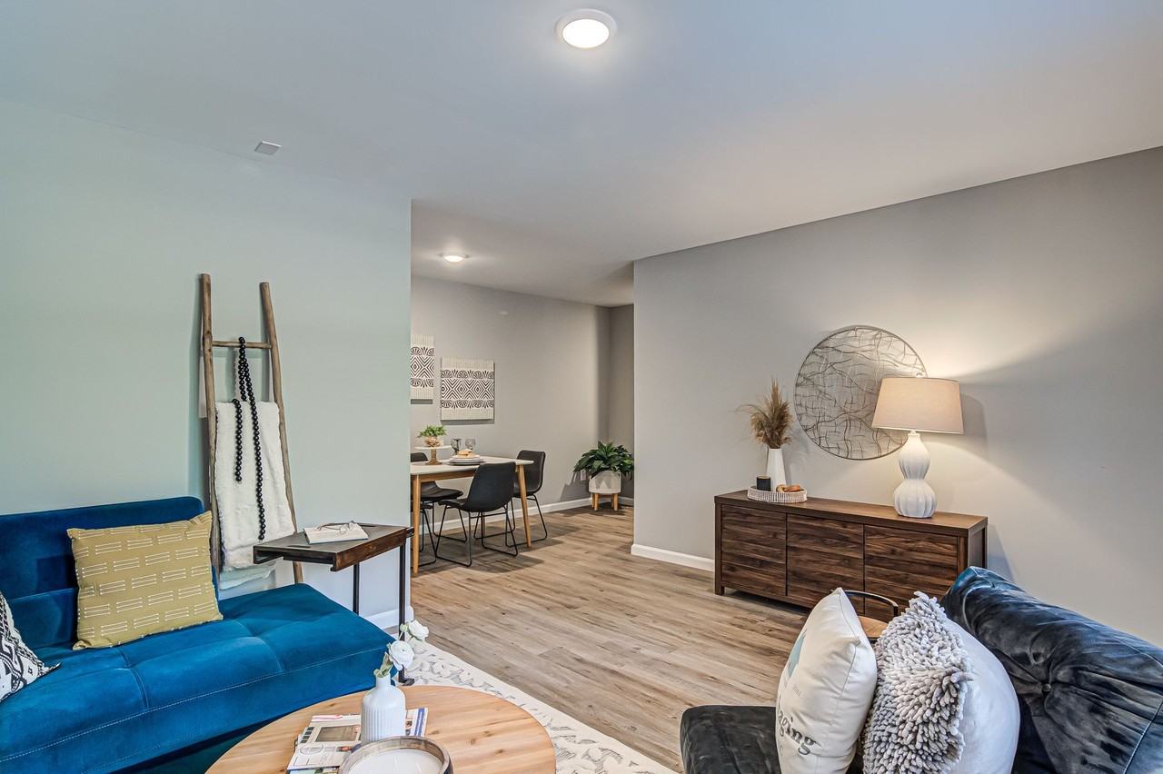 604-612 Anson St - Photo 6 of 17