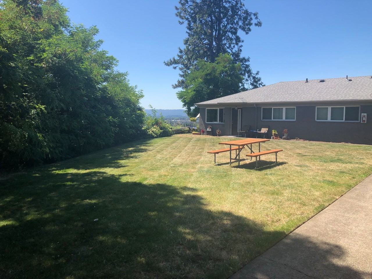 The Rivercrest Apartments by Star Metro - Photo 2 of 19