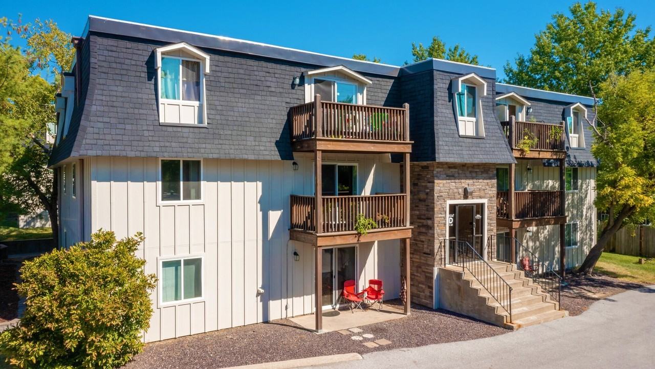 Parkway Apartments - Photo 2 of 50