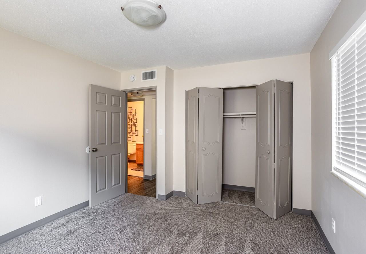 Parkway Apartments - Photo 6 of 50