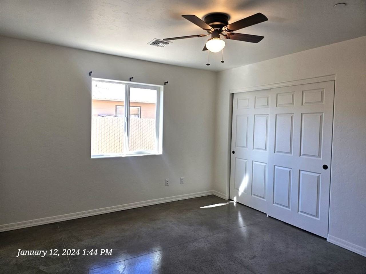 Country Club Apts - Photo 7 of 10