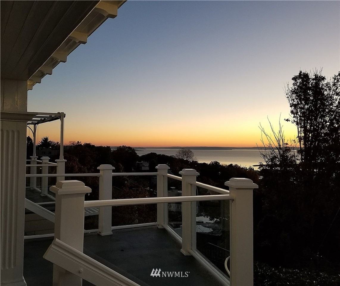 Convenience and Elegance: Your Perfect Queen Anne Home - Photo 4 of 9