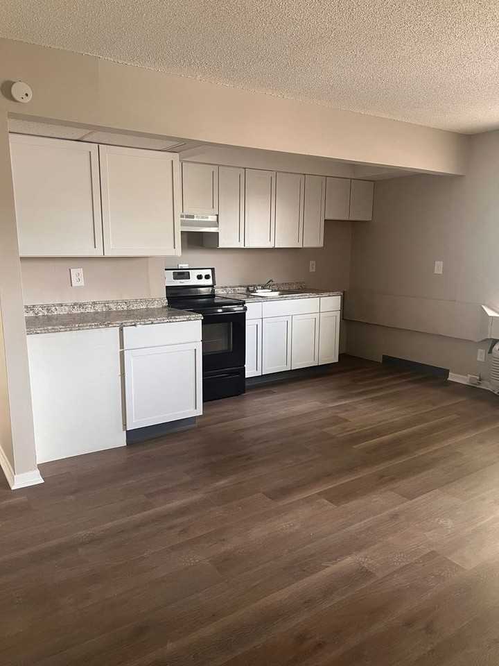 KP EASTLAND, LLC 2510 Kimberly Pkwy E, Columbus, OH 43232 Apartment