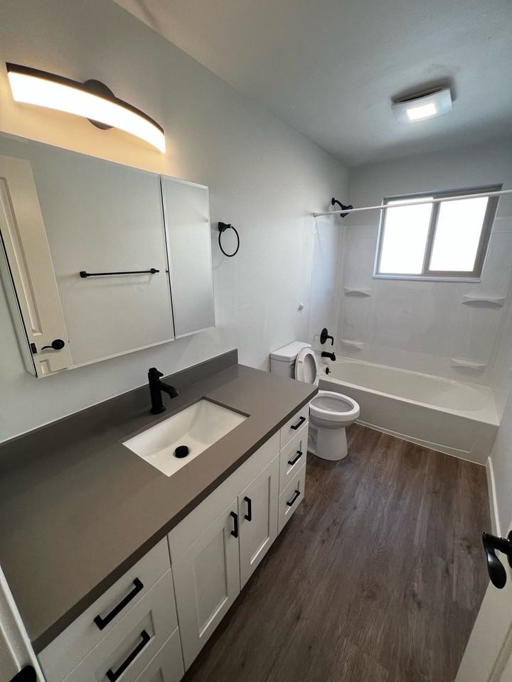 Nordic House Apartments - Photo 2 of 12