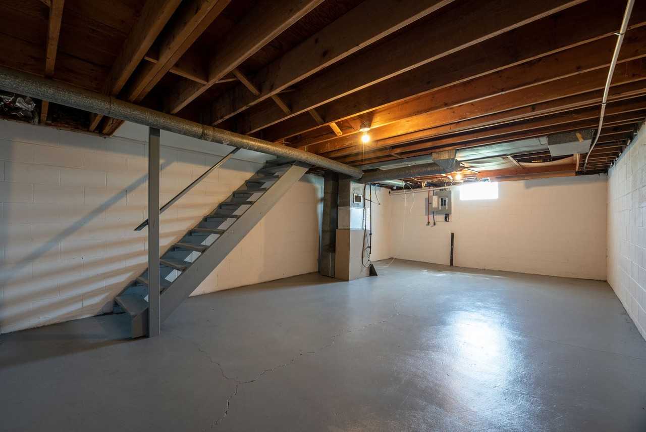 Evergreen Apartments: A Blend of Comfort, Convenience, and Style - Photo 2 of 50