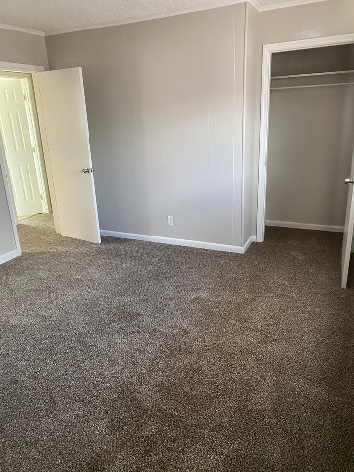 Redstone Station 3906 Thomas Road - Photo 3 of 7