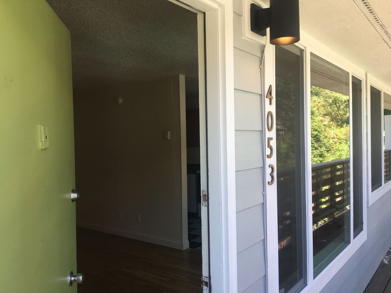 4041-4057 SE Gladstone - Photo 2 of 5