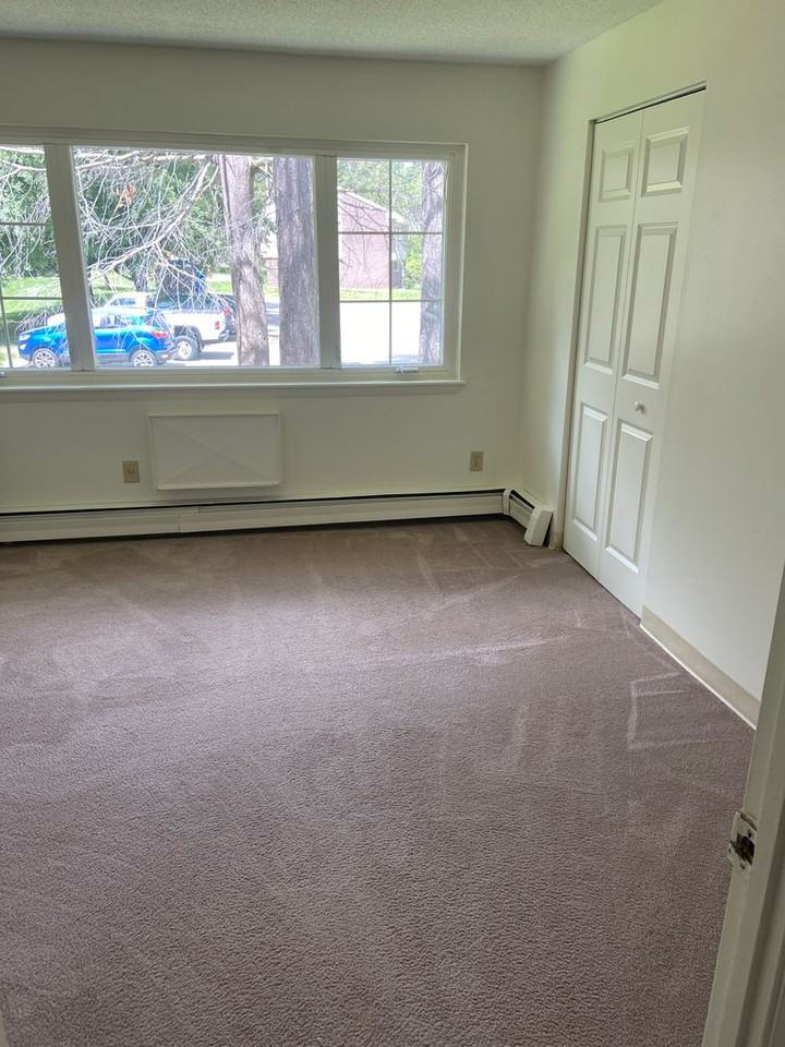 Redden Gardens - Dover NH - Photo 2 of 7