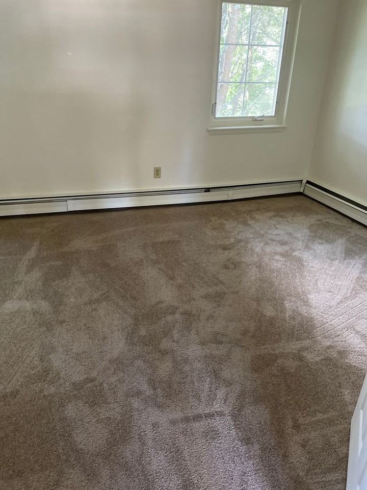 Redden Gardens - Dover NH - Photo 5 of 7