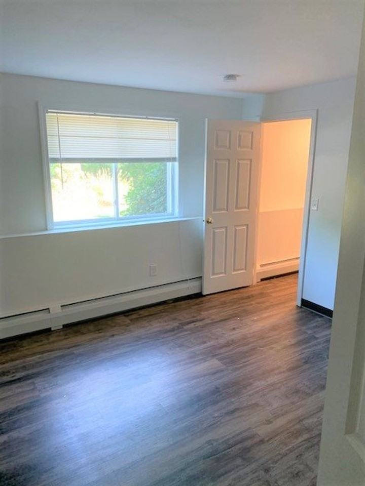 LSB Assoc. I - Photo 3 of 6