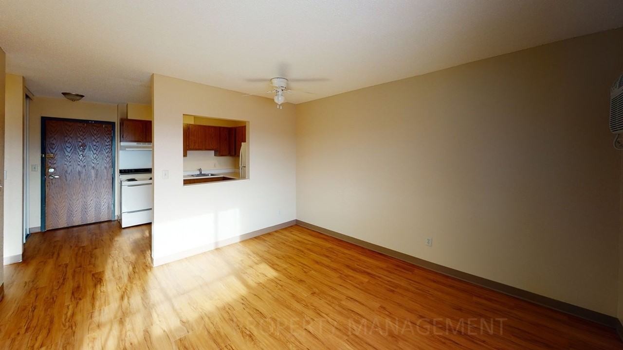 Lamro Apartments - Photo 2 of 13