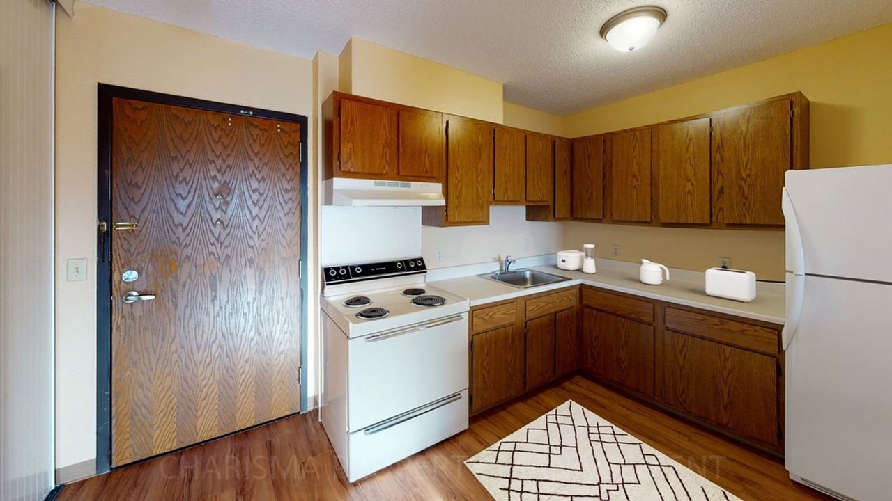 Lamro Apartments - Photo 7 of 14