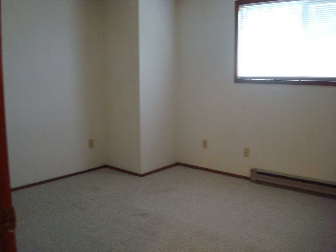 2208-2218 Happy Court - Photo 4 of 7