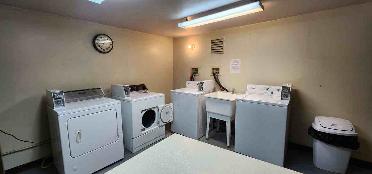 504 N Walker St - Photo 2 of 2