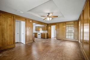 featured image of 223 E Pritchard