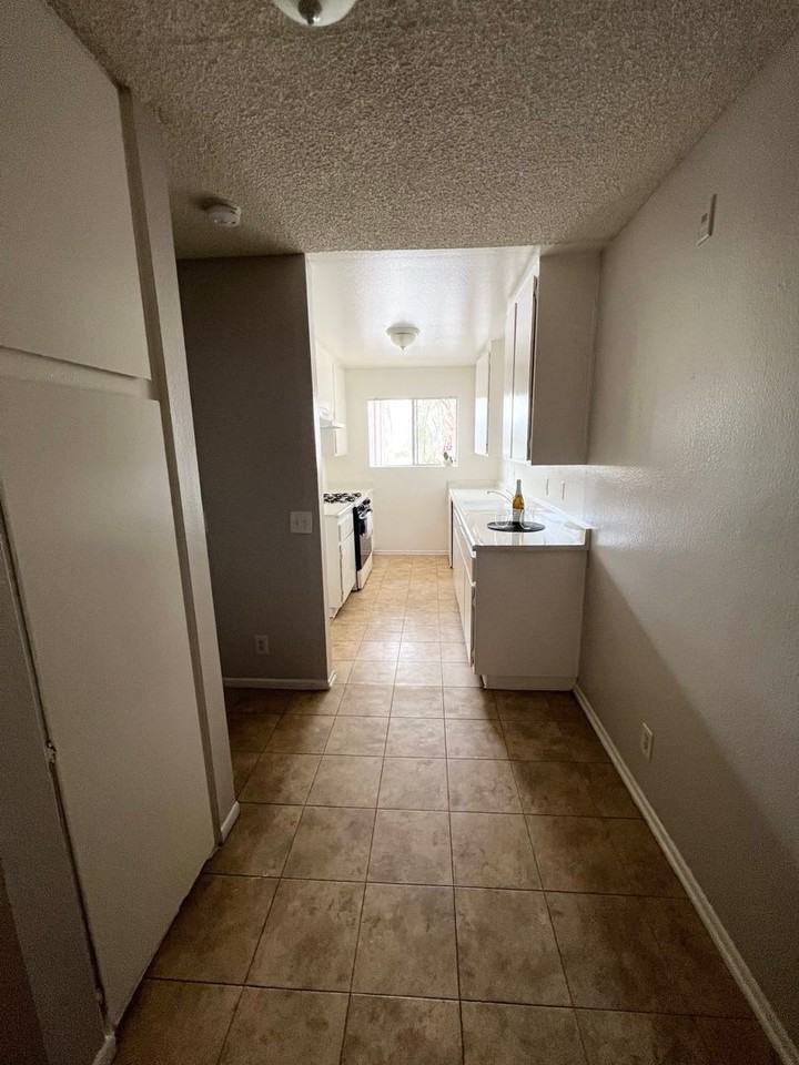 BAYVIEW - Photo 4 of 23