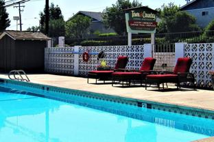 Town and Country Garden Apartments - Photo 1 of 1