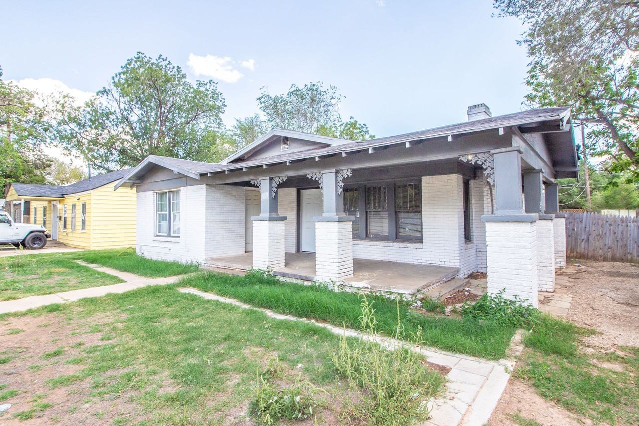 JW 1911 22nd Street - Photo 2 of 18