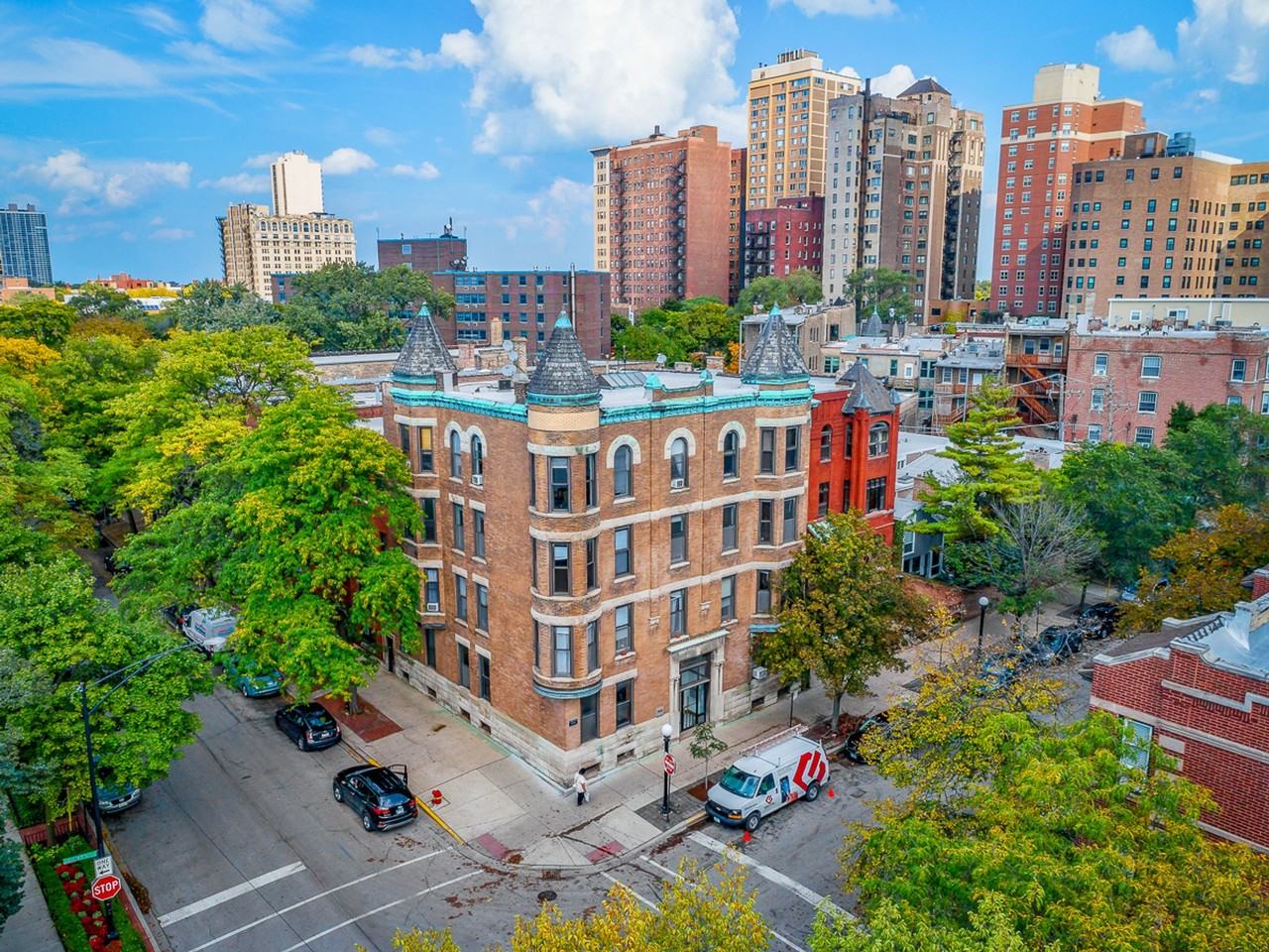 354-58 W. Dickens / 2103-11 N. Sedgwick - Photo 2 of 8