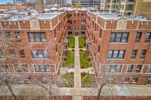 featured image of 512 W Cornelia Ave