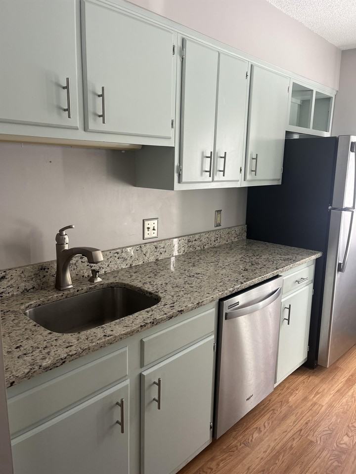 59 59 Highwood Dr. - 1 #1 - Photo 2 of 8