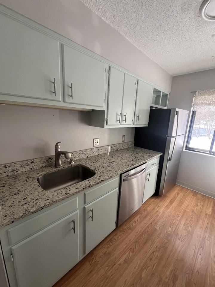 59 59 Highwood Dr. - 1 #1 - Photo 3 of 8