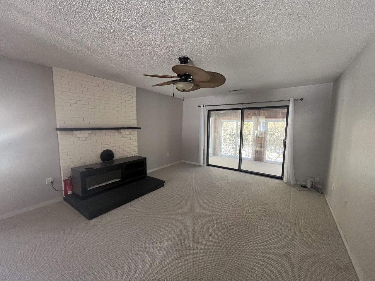 59 59 Highwood Dr. - 1 #1 - Photo 5 of 8