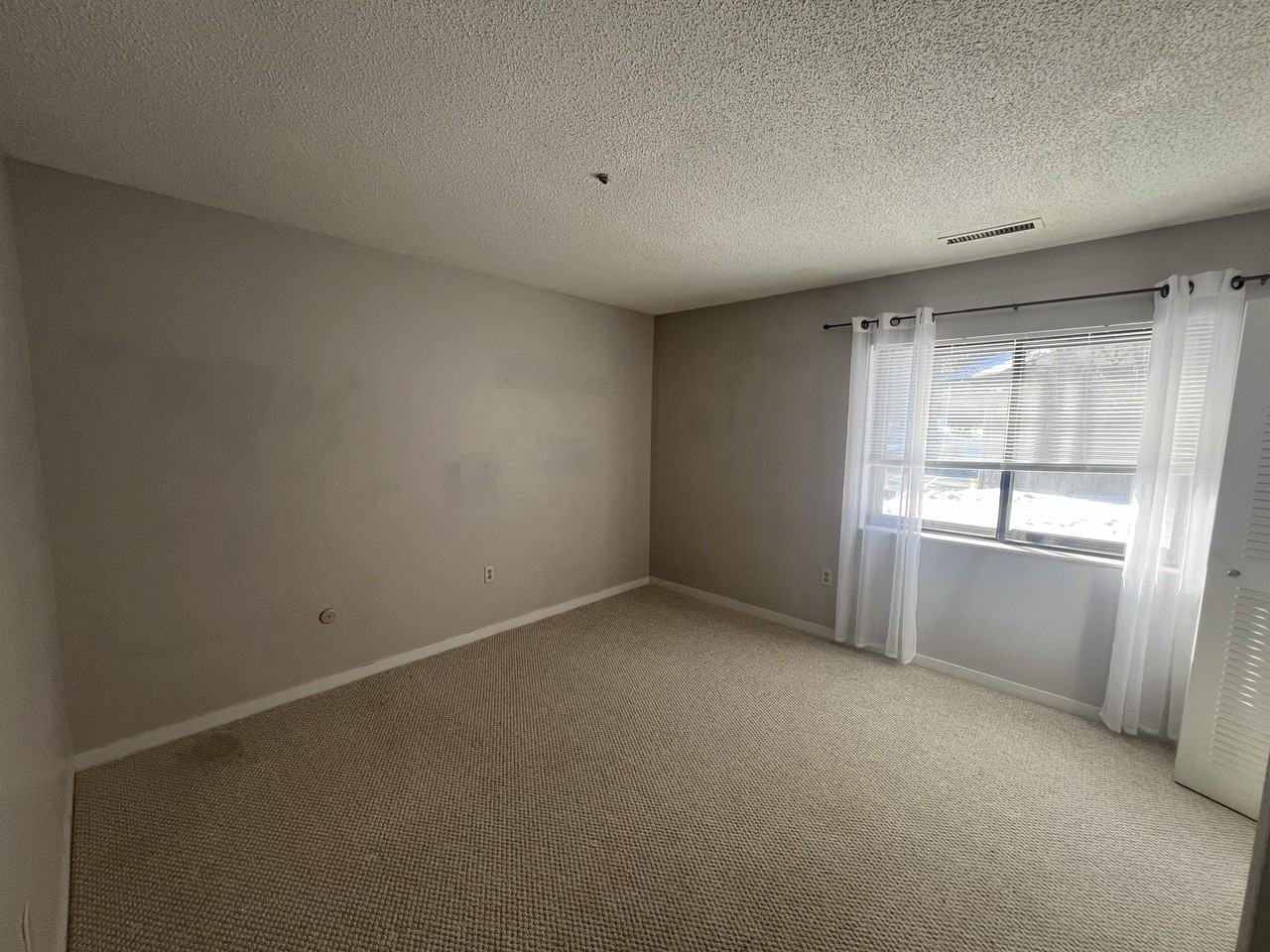 59 59 Highwood Dr. - 1 #1 - Photo 6 of 8