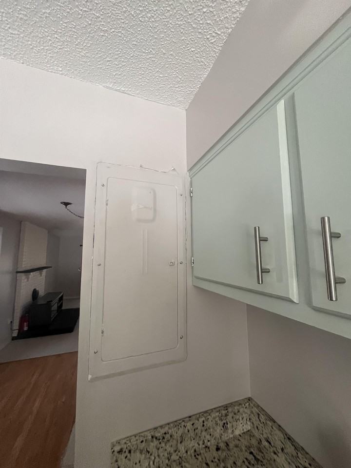 59 59 Highwood Dr. - 1 #1 - Photo 7 of 8