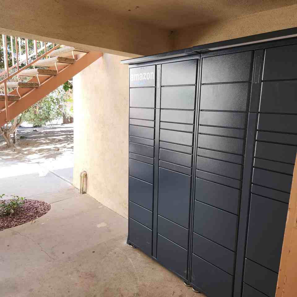 The Kensington Apartments - Photo 2 of 10