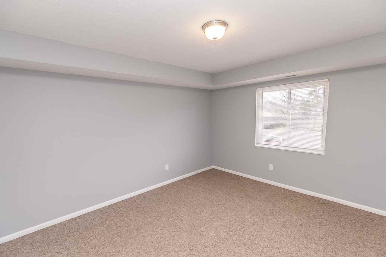 All 2 Bedroom Apartments 2 Story Building with 4 units each floor - Photo 7 of 34