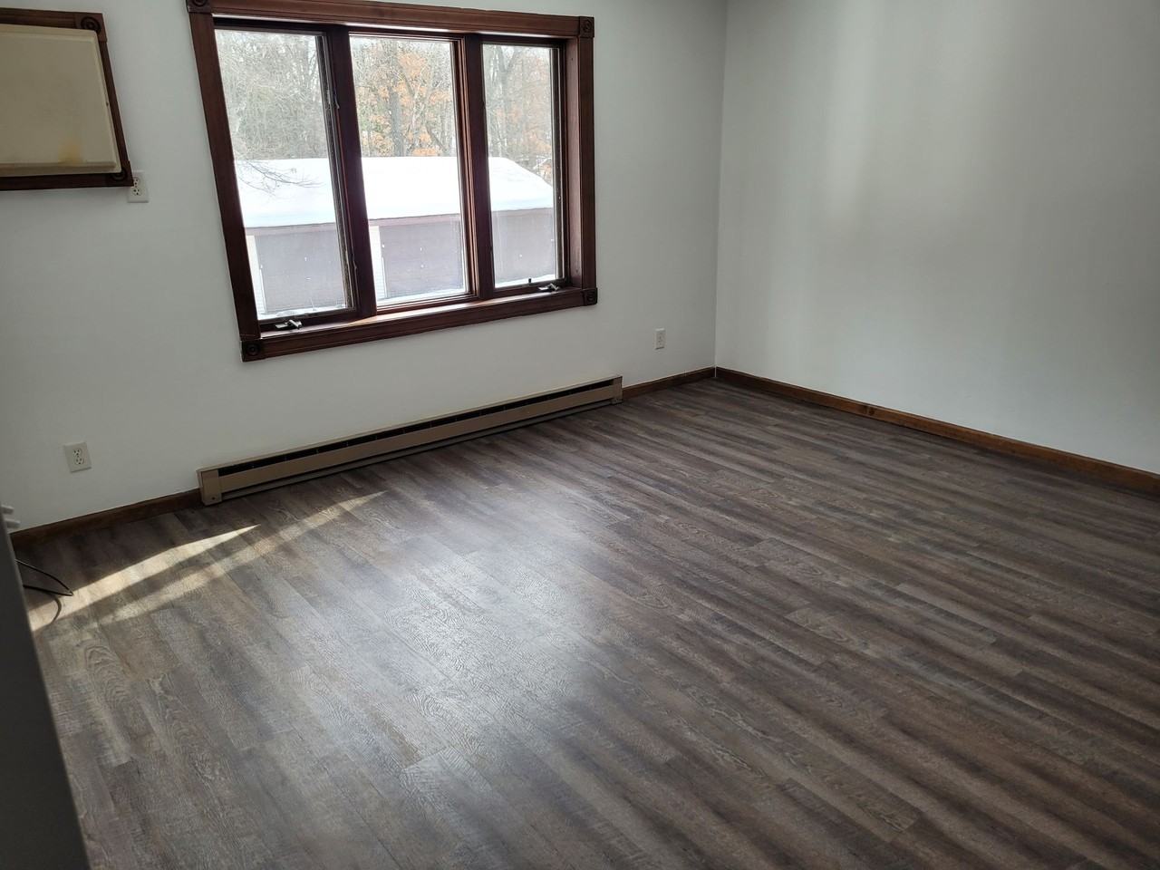 Experience Luxurious Living in the Heart of Kenwood, Baxter - Photo 4 of 5