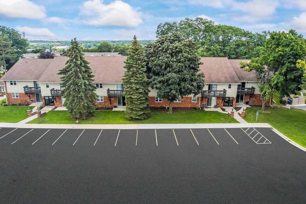 Apple Valley Associates LLC - Photo 2 of 21