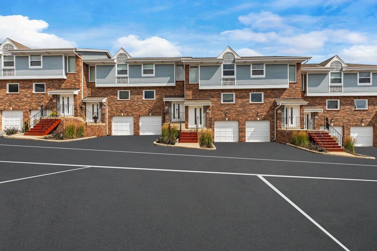 Apple Valley Associates LLC - Photo 6 of 21