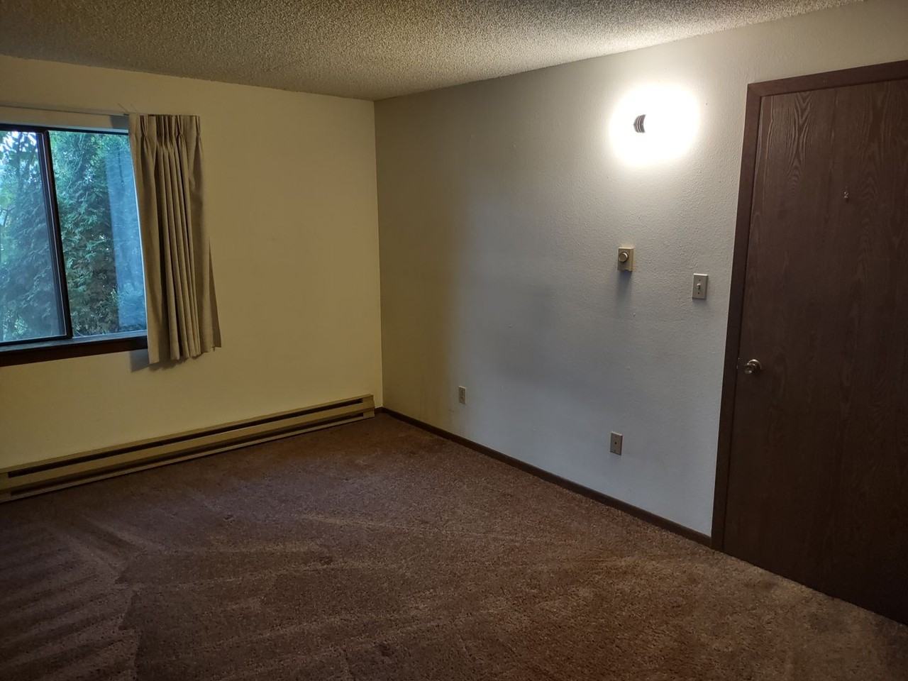 Mountain Villa Apartments - Photo 2 of 8