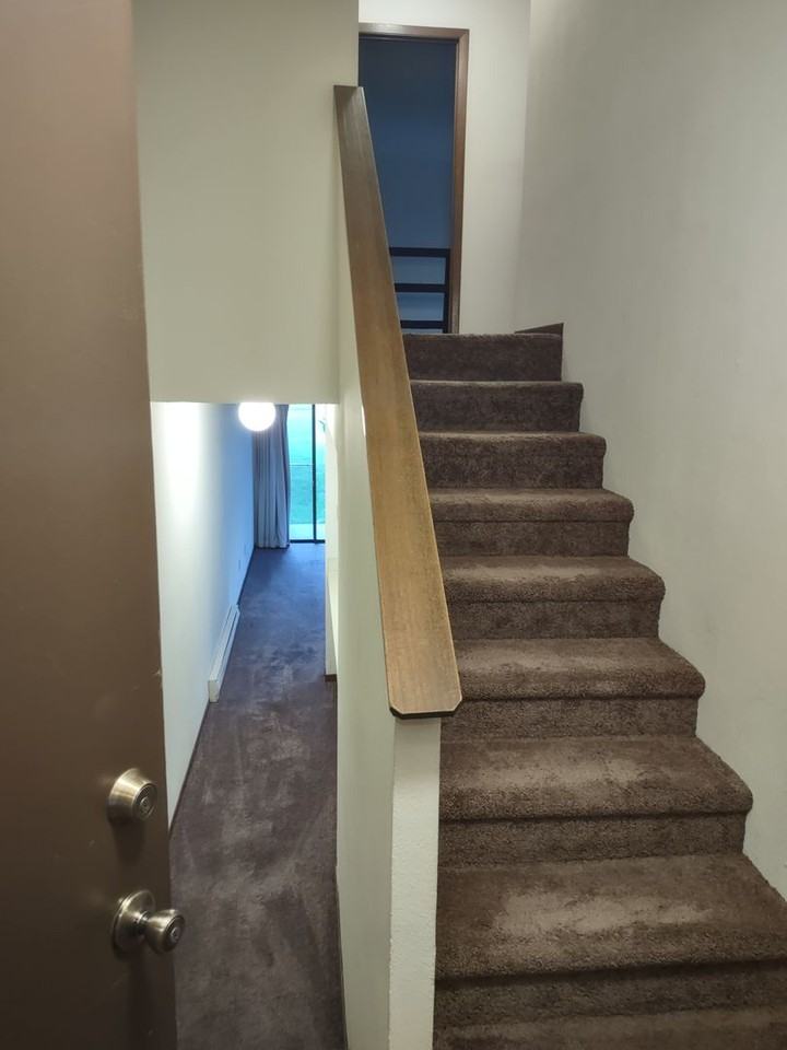 Mountain Villa Apartments - Photo 6 of 8