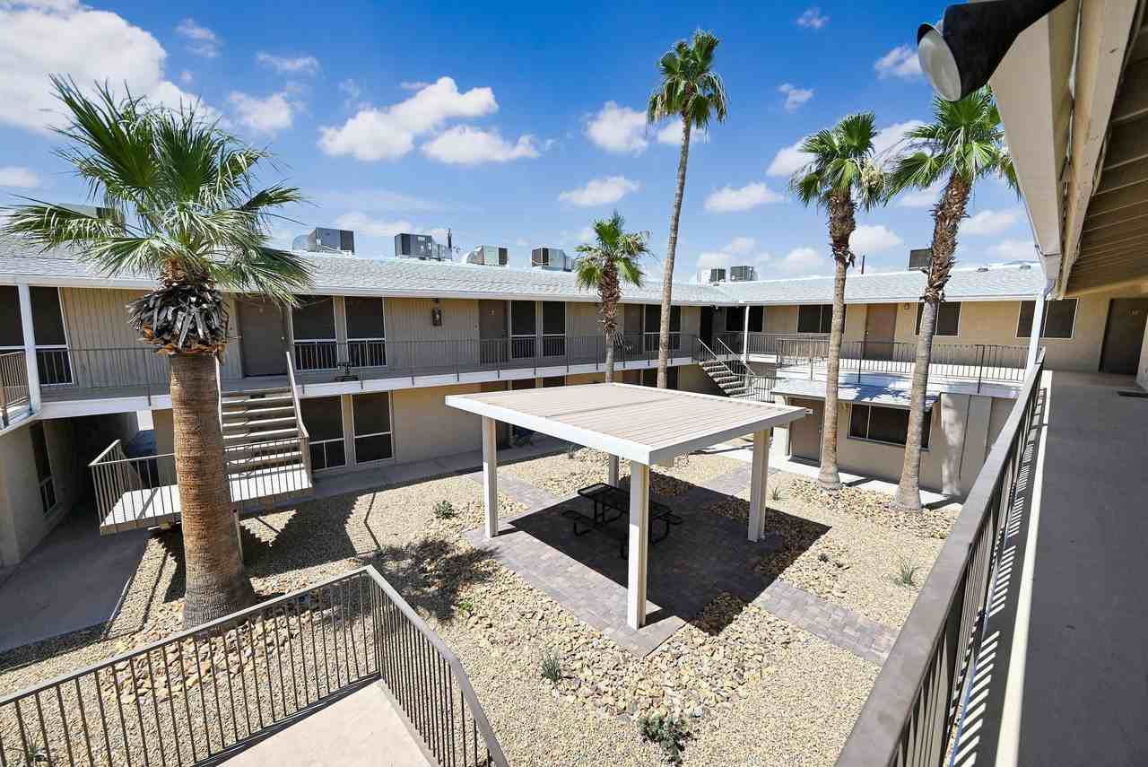 Commander Apartments - Photo 3 of 5