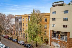 featured image of 871 W Lill Ave