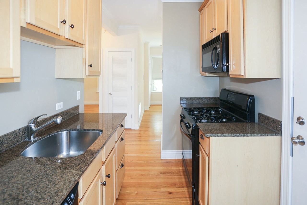 1210-16 W. Waveland - Photo 6 of 8