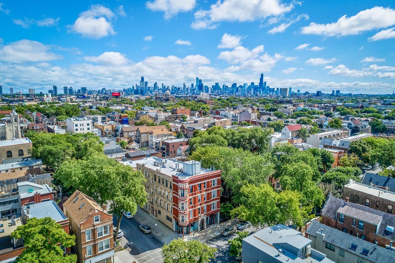 2047-49 N. Hoyne / 2057 W. Dickens - Photo 2 of 8