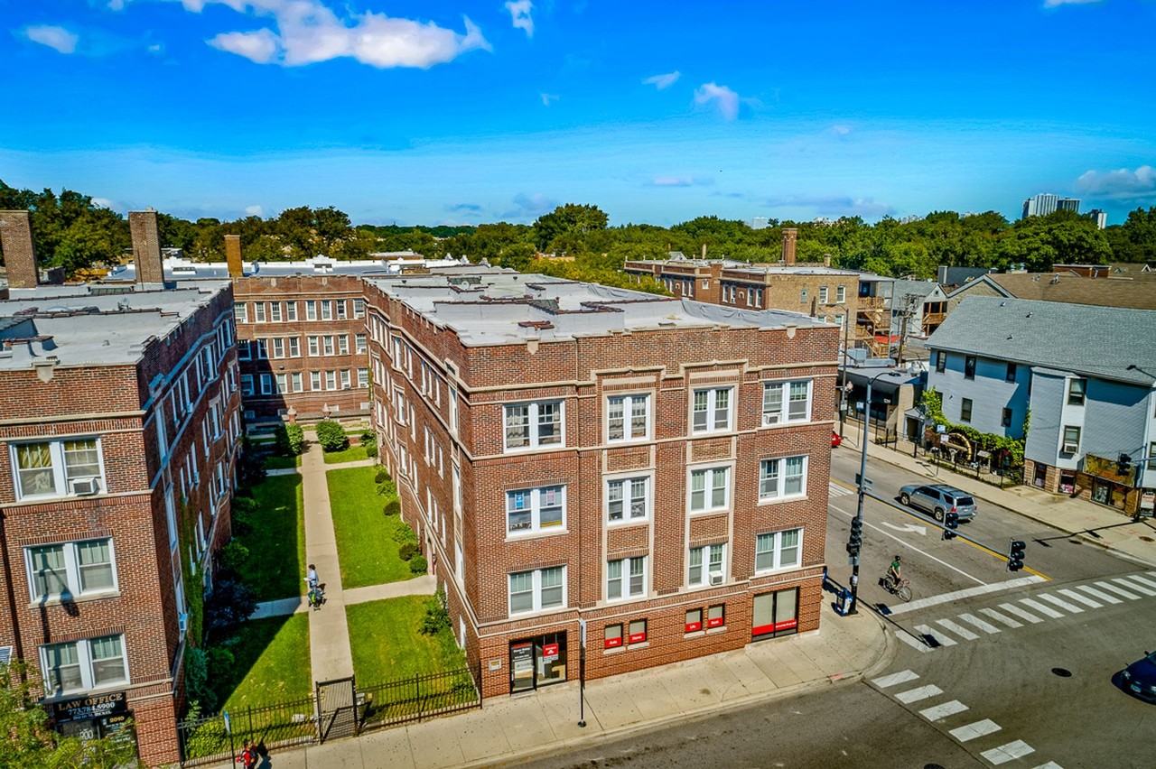 5208-14 N. Damen / 2000-10 W. Foster - Photo 2 of 9