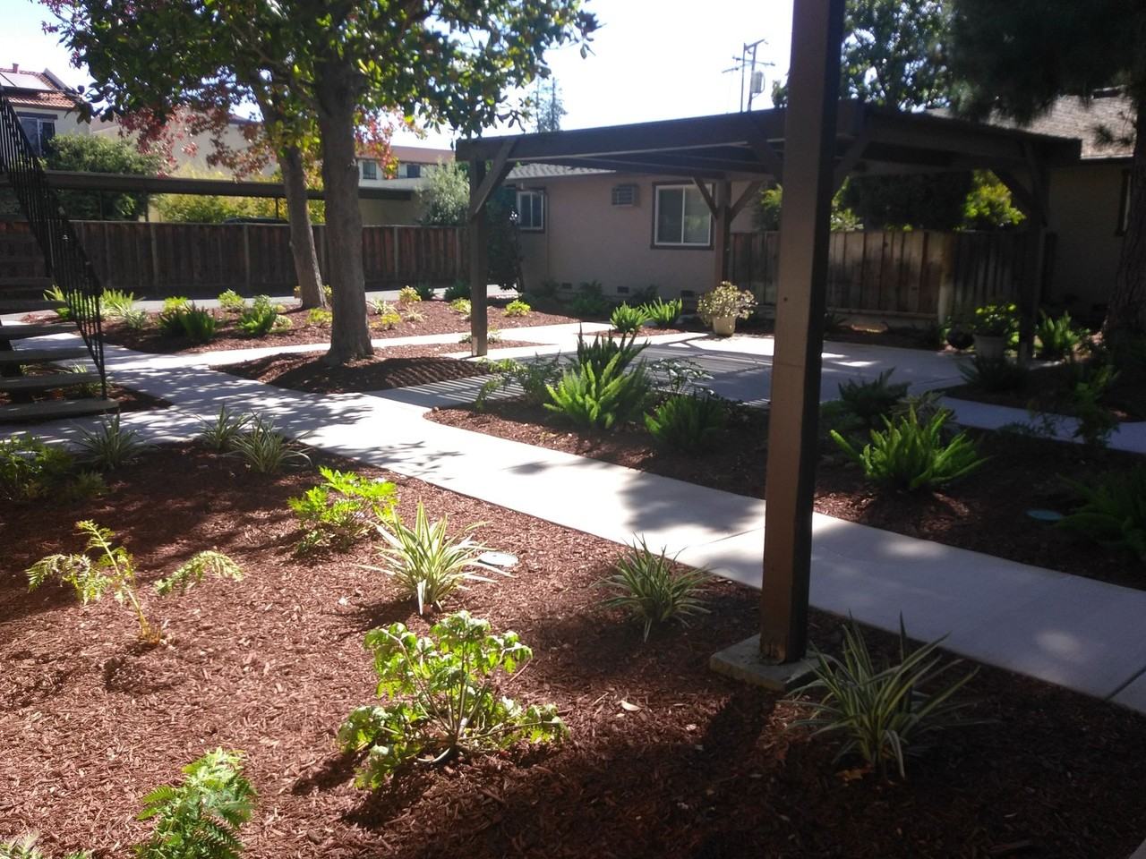 Rose Court 135 - (10) - Photo 2 of 2