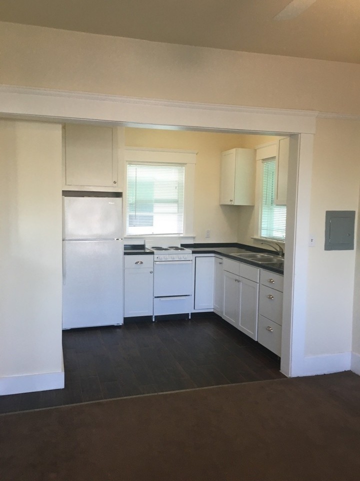 4646 Park Blvd - Photo 3 of 30