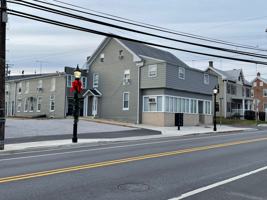 featured image of 1326 N Main St