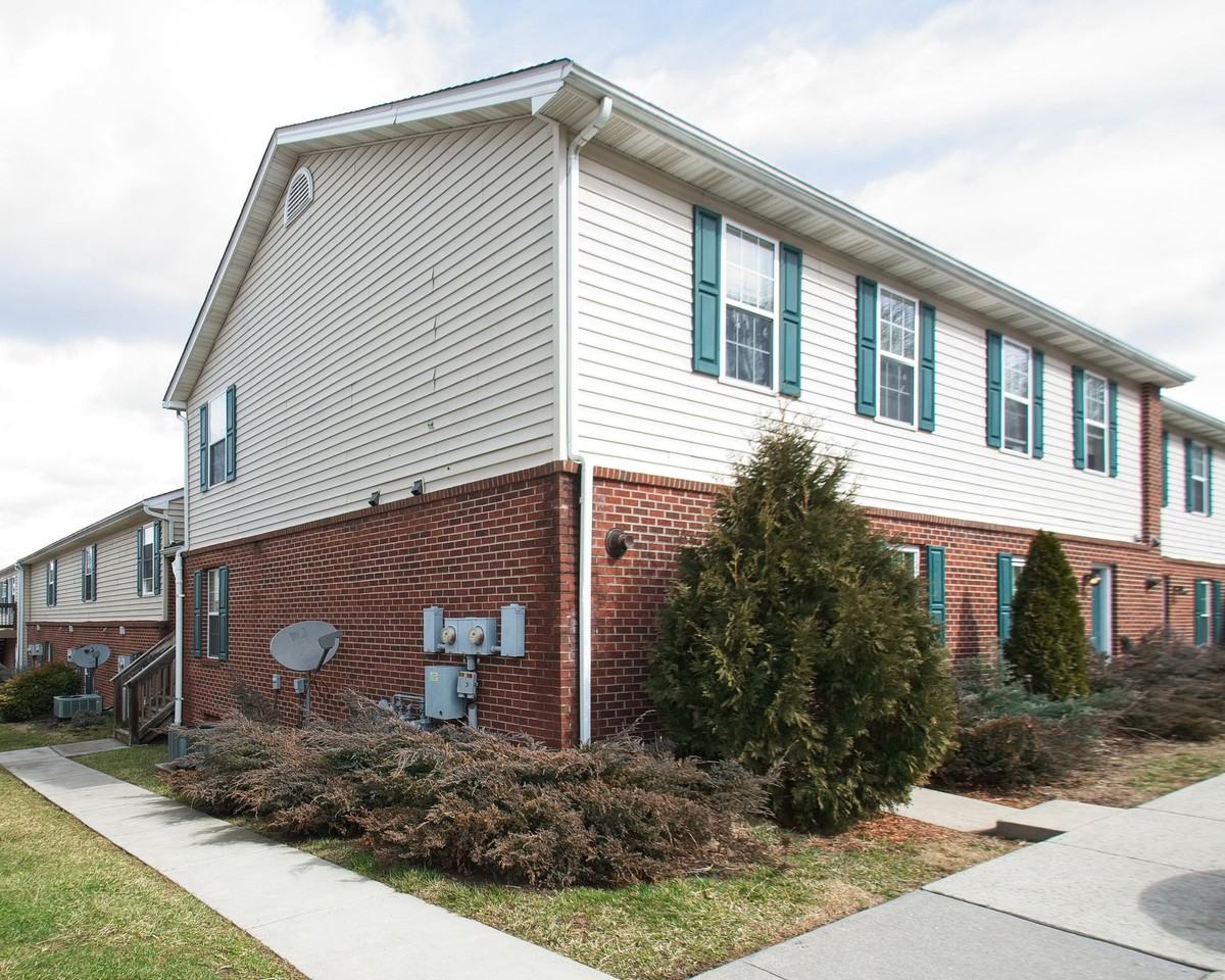 Lawrence Street - Photo 7 of 34