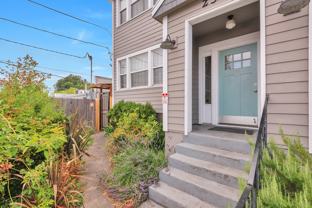 Wol02 - SE 12th - Photo 1 of 1