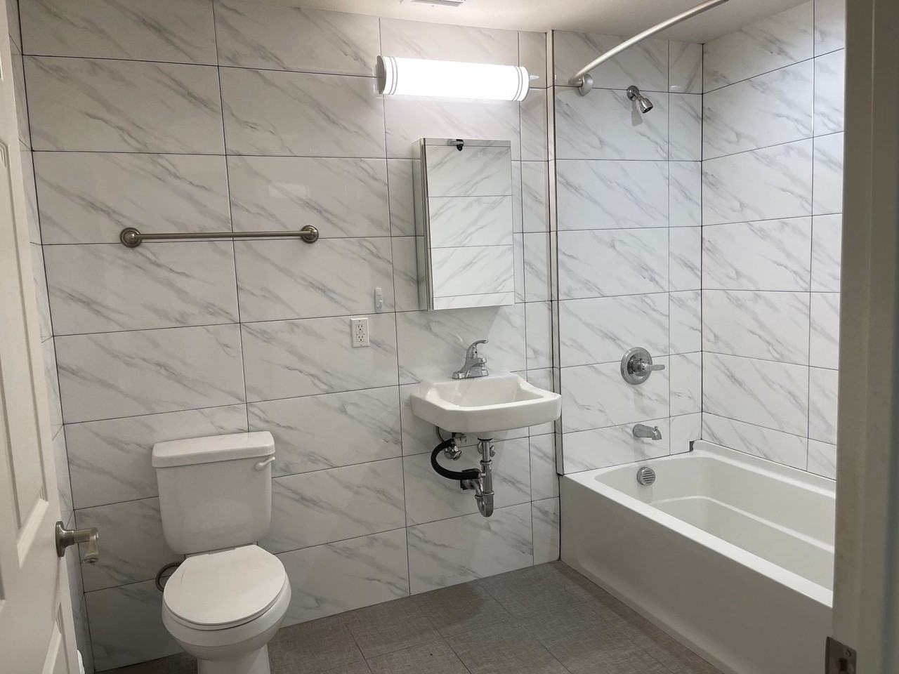 Crenshaw Village Luxury Apartments 6109 Crenshaw Blvd, Los Angeles